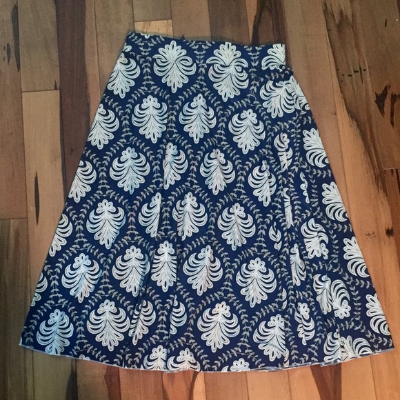 ⚜️Flowing Blue Skirt L Fleur de Lis ⚜️EUC - Picture 4 of 4
